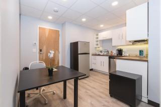 Private Bedroom with Private Bathroom - Danbury - 9