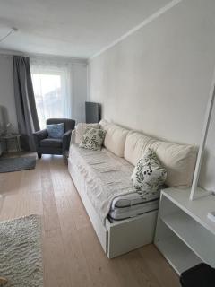 2 moderne Schlafzimmer mit großem Bad 62qm - Architektenhaus, ruhig, 2 min A8 - Irschenberg - 5