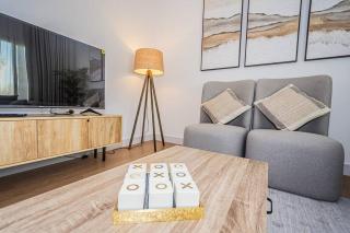 Modern Villa with Private Pool - Ras al Khaimah - 8