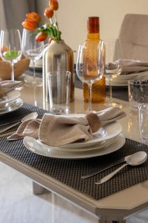 Frank Porter - Sadaf 6 - 1