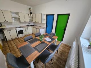 Hotel Squash House - Prievidza - 0