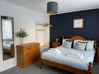 The Seagull, with driveway and patio garden - 3