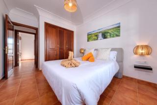 Villa Arena Blanca with Private Pool and BBQ By Lanzarote Vacation Homes - Playa Blanca - 3