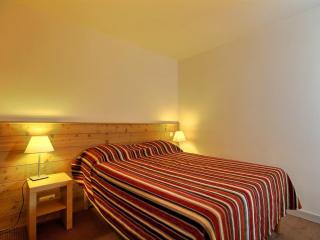 Grand 2 pièces avec balcon et rangements, proche pistes et commerces - FR-1-455-175 - La Plagne Tarentaise - 2
