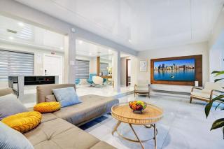 Ultimate Retreat 6BR & 3BA Villa near Beach - Dania Beach - 7