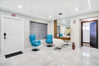 Ultimate Retreat 6BR & 3BA Villa near Beach - Dania Beach - 2