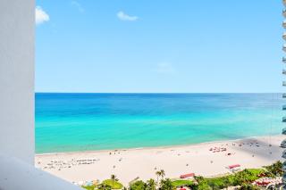 International Resort Deluxe 2 Queen Ocean Front - Sunny Isles Beach - 5