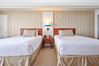 International Resort Deluxe 2 Queen Ocean Front - Sunny Isles Beach - 2