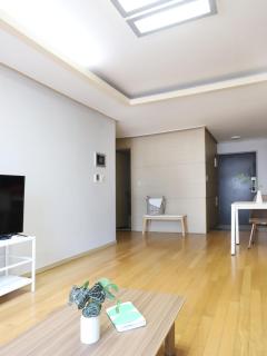 Gangnam Apartment 82m2 2 Bedrooms 2 Private Bathrooms Gangnam Style 2Bdr 2Bath 2Min Walk to Subway Fully Furnished - Seul - 6