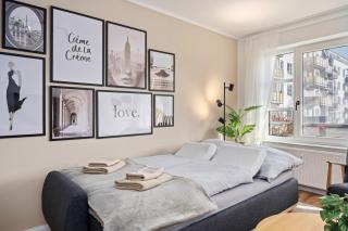 EDLER WOHNRAUM Luxuriöses Apartment mit Balkon, Boxspringbett, Kaffeevollautomat, Lift & Parkplatz - 1