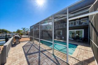 Luxury Waterfront Heated Pool & Dock Dander-Free - 4