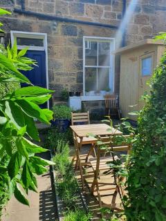 Artist colony cottage with sauna and private garden, and easy walk to city centre - Edimburgo - 9