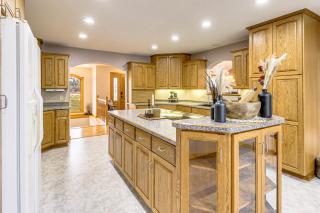 Waterfront Pelican Lake Gem in Ashby! - - 3