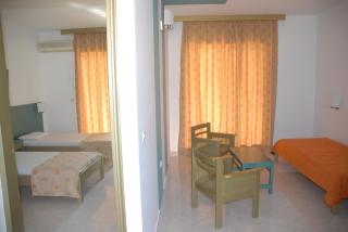Trianta Hotel Apartments - Ialyssos - 9