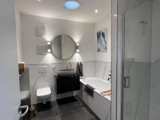 goldlounge Modernes Apartment an der Krämerbrücke, Altstadt by Architekturplus und waissgold - Erfurt - 7