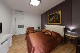 Astoria Golden House - Roma - 9