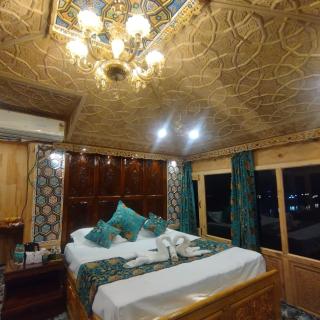 Houseboat Aristotle Excellence - Srinagar - 7