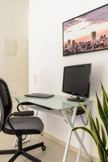 Beautiful lighted 1 bedroom apt with big balcony! - Tel Aviv - 4