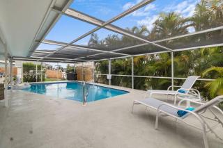 Waterfront Villa Retreat I Perfect Escape - North Fort Myers - 6