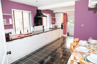 Hassocks Hideaway with Parking Garden - Hassocks - 0
