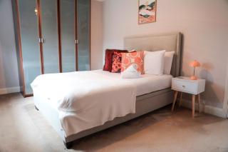 Hassocks Hideaway with Parking Garden - 3