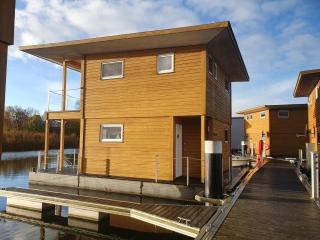 FLOATING HOUSES - "schwimmende Ferienhäuser" - Haus 2 - Kröslin - 9