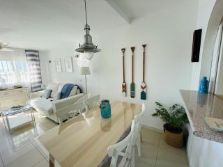 Bright Apartment in Mijas Costa with Shared Pool - 1