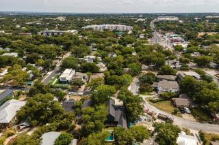 NEW 4 BDRM I Heated Pool Prime Location Mins to DT - Austin - 5