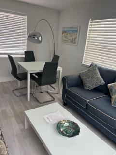 ULTRA peaceful 2 bedroom beach&boardwalk apartment - Hollywood - 0