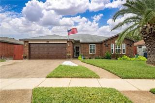 Blissful Heated Pool Retreat - Corpus Christi - 0