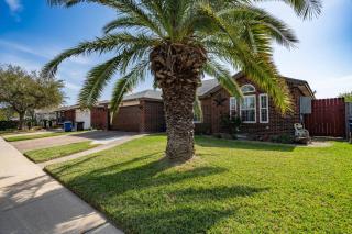 Blissful Heated Pool Retreat - Corpus Christi - 5
