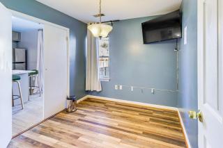 10 Mi to Washington, DC Modern Riverdale Park Gem - 3