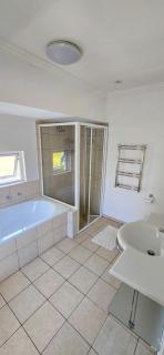 The Woodlands Escape in central Durban - Durban - 2