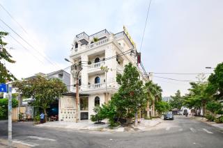 Ly Ly Luxury Hotel - 7