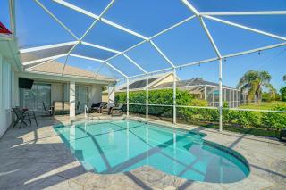Sunny Fort Myers Home with Heated Pool! - Fort Myers - 0