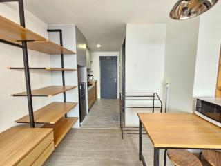 Collins Boulevard Apartemen By Livirooms Tangerang SA - - 8