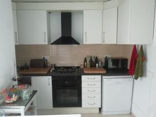 Double room with inside window in shared apartment - 7
