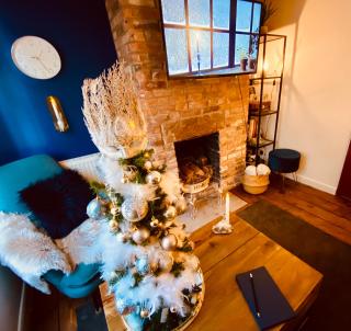The Tenth House, Grade II Listed Georgian Town House, Wirksworth, Derbyshire, Peak District Cottage, Sleeps 4 - 7
