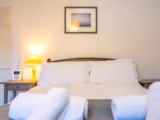 Cosy cottage hideaway set in beautiful countryside - Pass the Keys - 3
