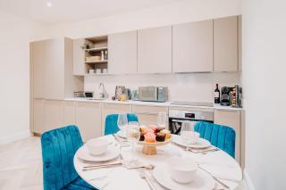 Stylish Historic City Pad, Families Contractors, WiFi - Birmingham - 4