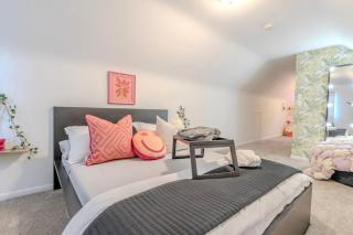 Magical Cozy Corner - Ferndale - 7
