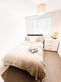 3 Double Bedrooms, Lancashire Townhouse, Free Parking - 8
