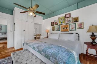 Pet Friendly with Full Kitchen & Fenced Yard - 1