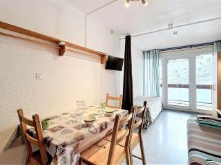 Studio lumineux au pied des pistes avec grand balcon - FR-1-267-175 - 1