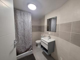 Appartement 2 CHAMBRES meuble a saix 48 m2 avec COUR - 2