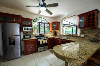 Jungle & Beach Retreat Villa Tranquilo - 5