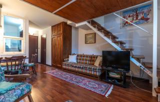 2 Bedroom Cozy Apartment In San Massimo - San Massimo - 1