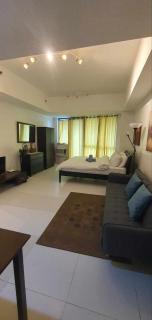 Condo Hotel at Greenbelt makati with cityview - Manila - 4