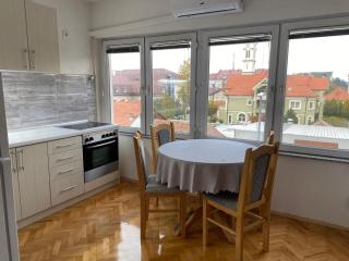 Stan u centru grada - Bijeljina - 2
