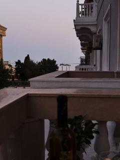 Amazing Sea & F1 View Apartment - Bakoe - 4